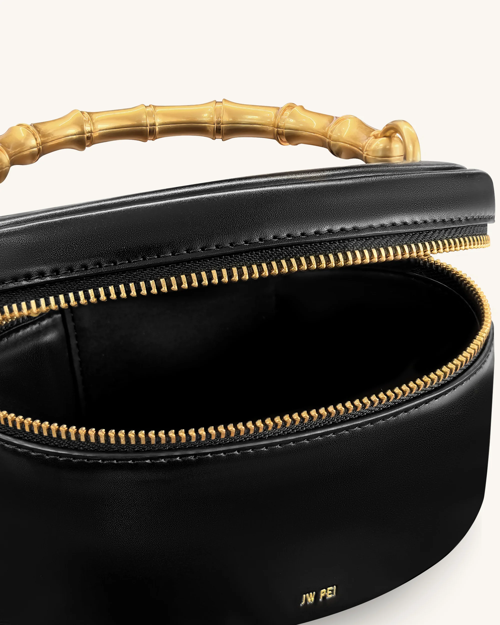 Natalie Metal Geometric Pendant Handle Bag - Black - Image 4